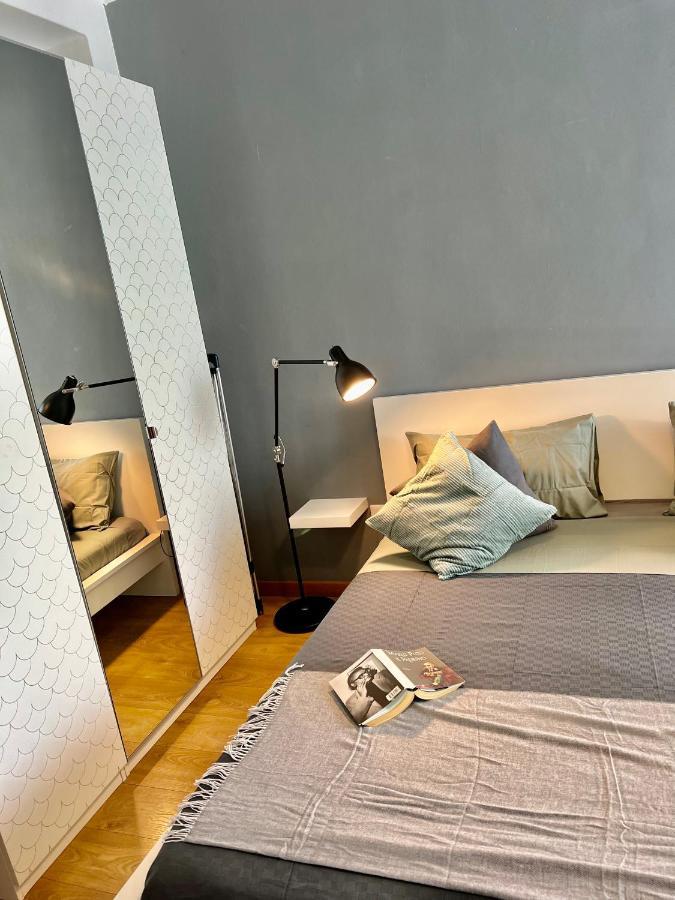 Cozy Apartment 3 Km Away From Duomo Milan Extérieur photo